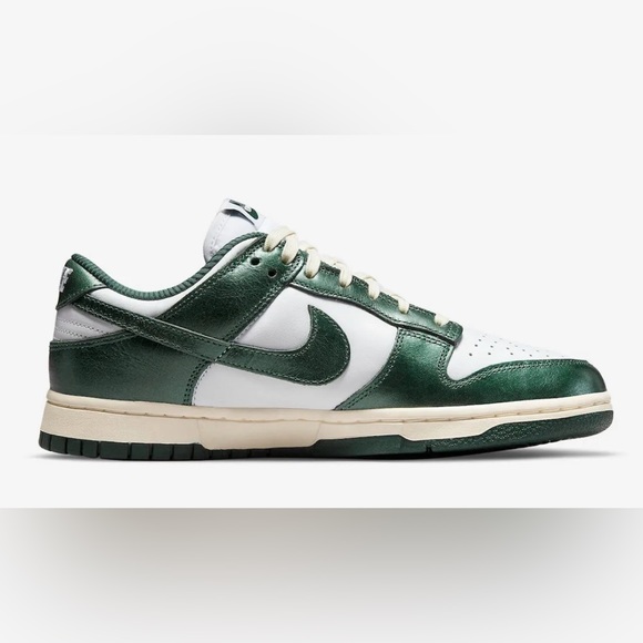 New Women’s Nike Dunk Low Vintage Green DQ8580-100 NWOB - Picture 2 of 7